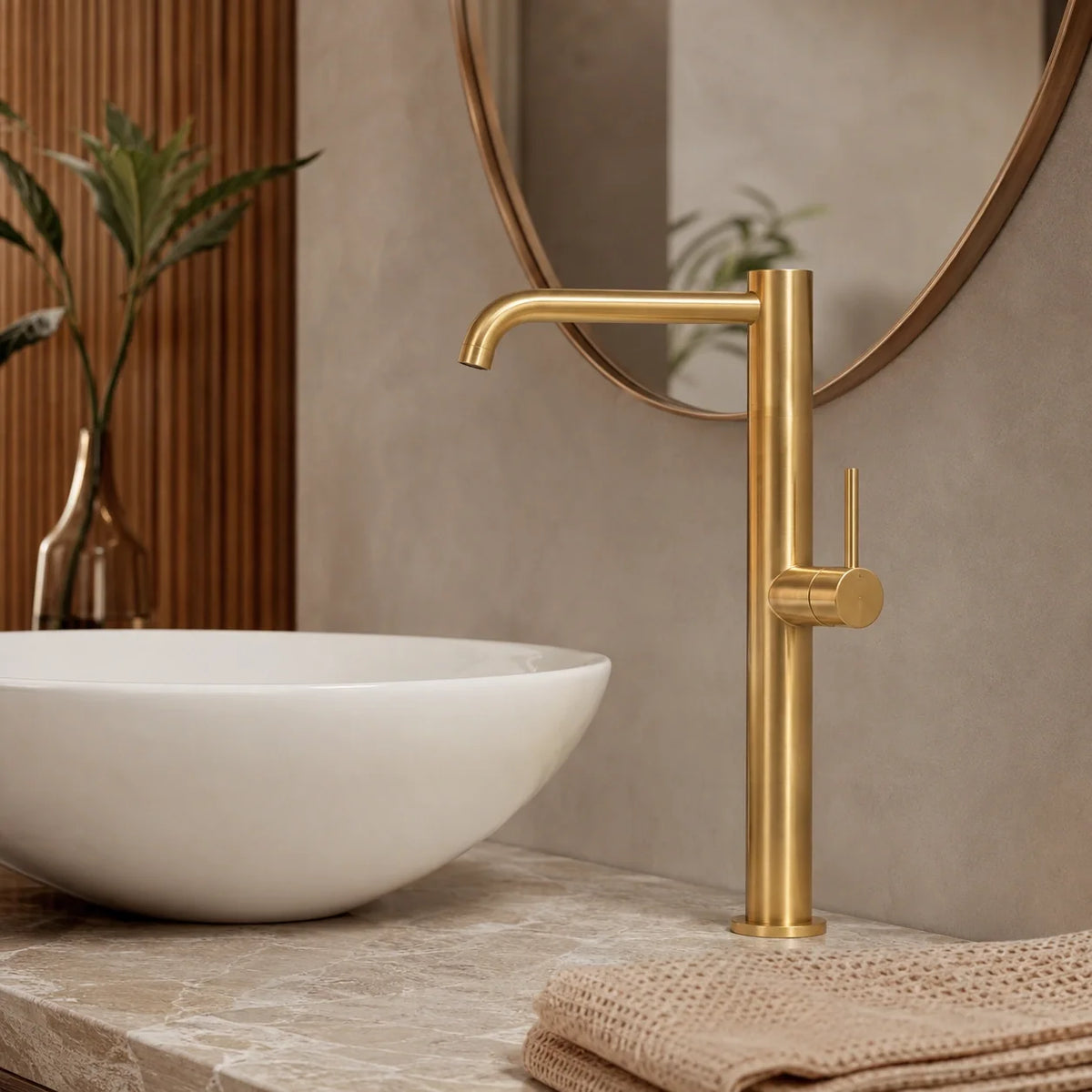 Torneira de Lavatório Lumière em Latão Dourado Escovado